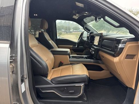 Used 2023 Ford F350 Lariat w/ FX4 Off-Road Package image 12