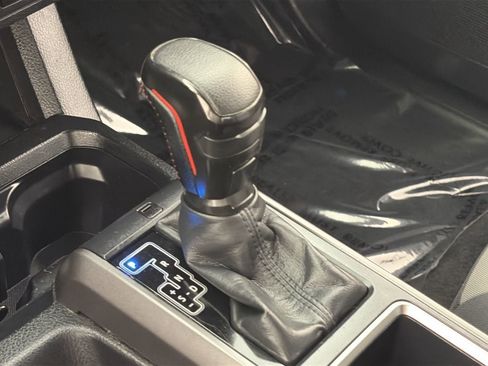 Used 2022 Toyota Tacoma TRD Sport w/ Technology Package RWD image 14