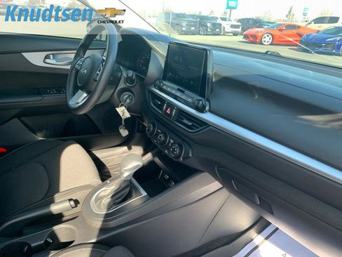 Used 2023 Kia Forte LX image 11