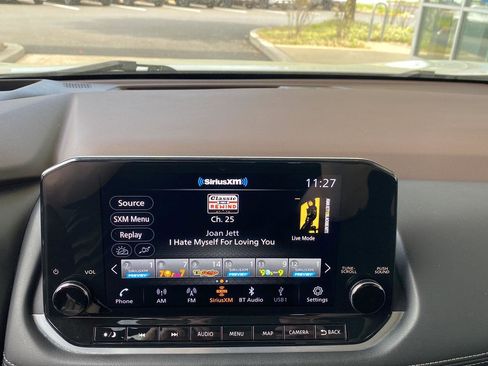 Certified 2023 Nissan Rogue Platinum w/ Platinum Premium Package AWD/4WD image 34