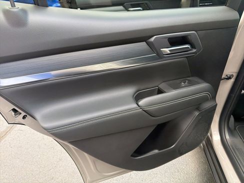 New 2026 GMC Terrain Elevation w/ Elevation Premium Package image 10