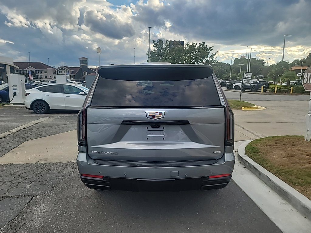 Used 2025 Cadillac Escalade Sport w/ Touring Package AWD/4WD image 5