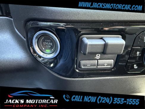 Used 2025 Chevrolet Silverado 2500 ZR2 w/ Technology Package image 29
