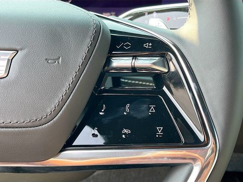 New 2026 Cadillac Escalade Platinum Sport w/ LPO, ONYX Package AWD/4WD image 19