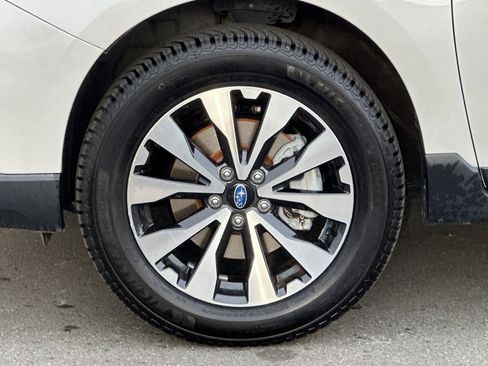 Used 2016 Subaru Outback 2.5i Limited image 11