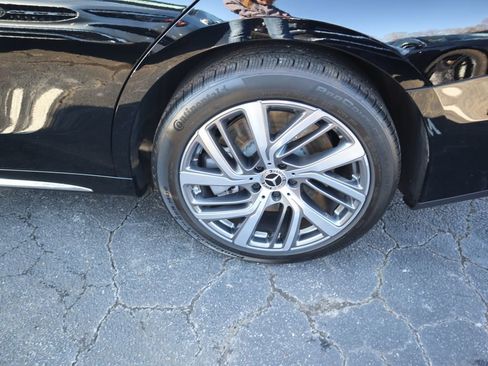 Used 2025 Mercedes-Benz E 450 4MATIC Sedan image 9