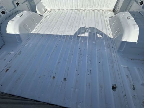 Used 2021 Chevrolet Silverado 1500 LT RWD image 13