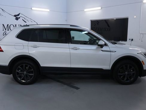 Used 2023 Volkswagen Tiguan SE image 8