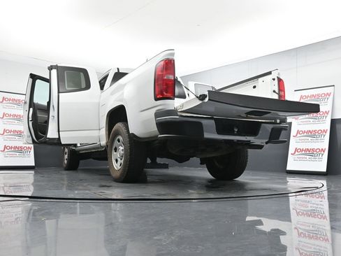 Used 2020 Chevrolet Colorado W/T w/ WT Convenience Package image 30