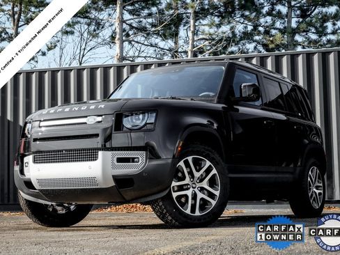 Used 2025 Land Rover Defender 110 S image 1