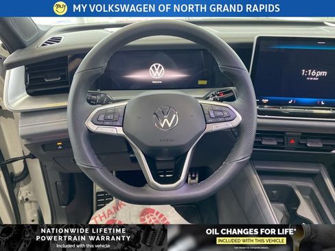 New 2026 Volkswagen Tiguan SE R-Line image 7