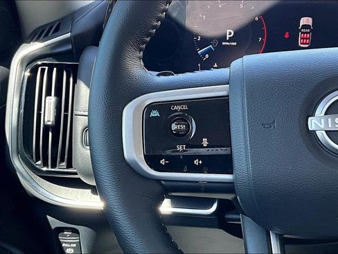 Used 2025 Nissan Armada SV image 25