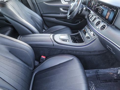 Used 2022 Mercedes-Benz E 350 Sedan image 15