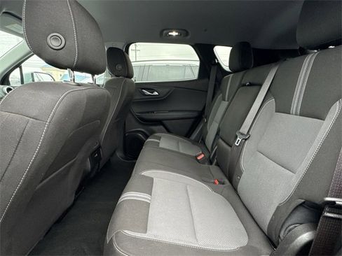 Used 2024 Chevrolet Blazer LT image 9