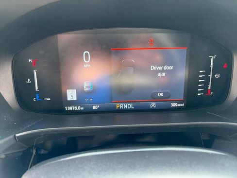 Used 2024 Ford Escape ST-Line w/ Tech Pack #1 AWD/4WD image 17
