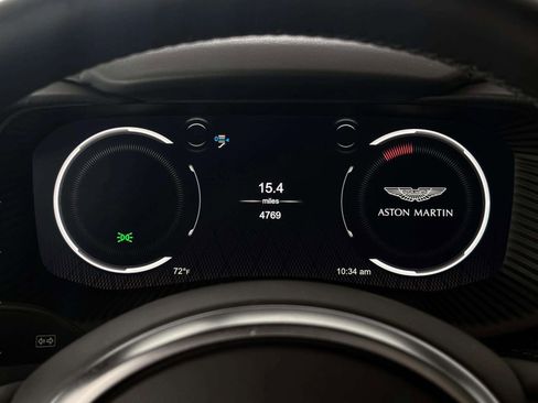 Used 2024 Aston Martin DBX image 25