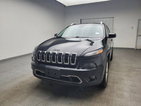 Used 2016 Jeep Cherokee Limited w/ Luxury Group AWD/4WD image 15