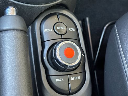Used 2019 MINI Cooper S FWD image 36