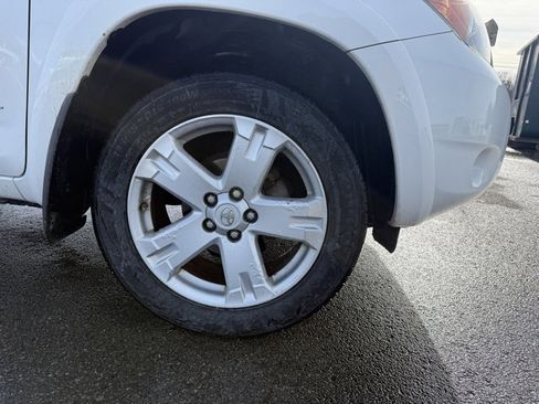 Used 2008 Toyota RAV4 Sport image 4