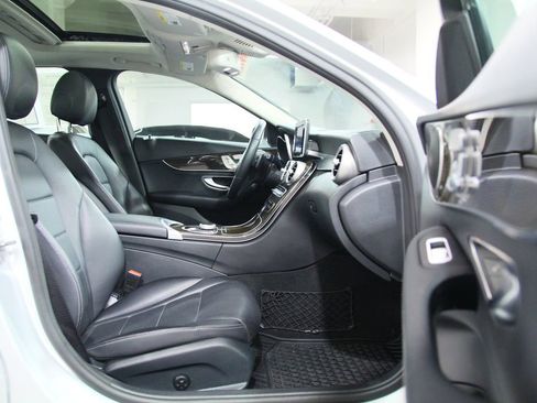 Certified 2018 Mercedes-Benz C 300 4MATIC Sedan image 24