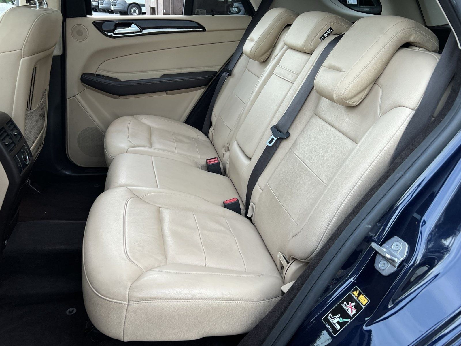 Used 2018 Mercedes-Benz GLE 350 4MATIC image 30