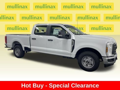 New 2026 Ford F250 XL w/ XL Chrome Package image 2