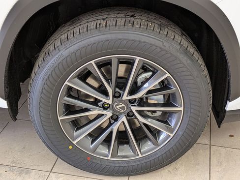 New 2026 Lexus NX 350h FWD image 16