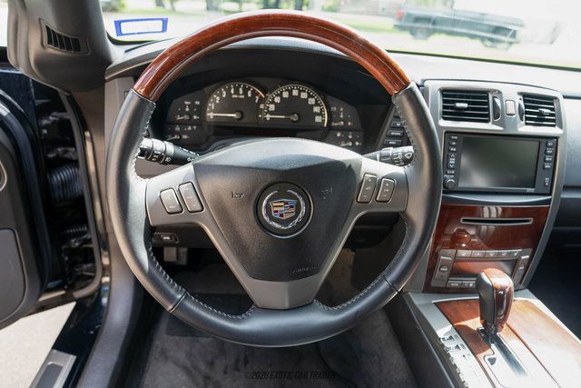 Used 2006 Cadillac XLR RWD image 39