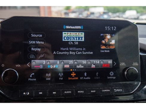 Used 2023 Nissan Pathfinder SL AWD/4WD image 26