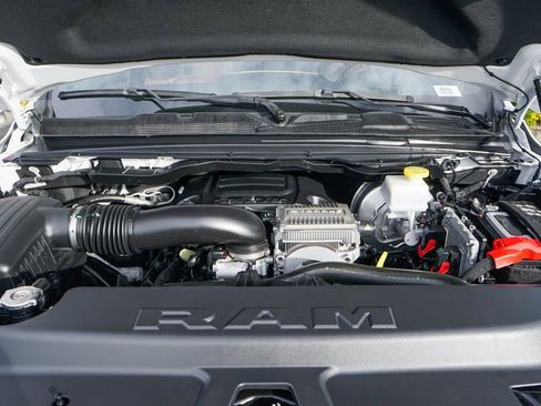 Used 2022 RAM 1500 Limited w/ Body Color Bumper Group image 10