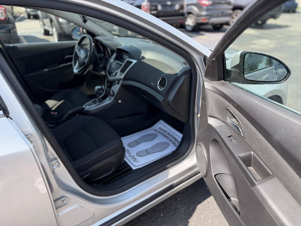 Used 2012 Chevrolet Cruze LT FWD image 34