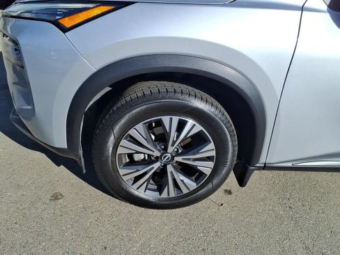 Certified 2023 Nissan Rogue SV w/ SV Premium B Package FWD image 11