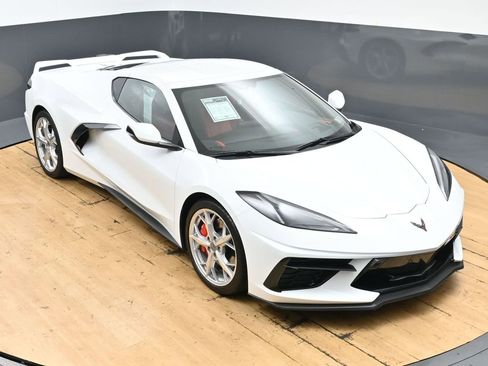 Used 2023 Chevrolet Corvette Stingray Preferred Cpe w/ Z51 Performance Package RWD image 40