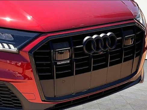 Used 2024 Audi Q7 3.0T Prestige AWD/4WD image 30