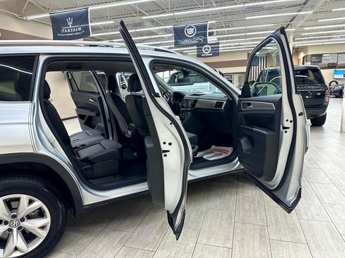 Used 2019 Volkswagen Atlas SE image 11