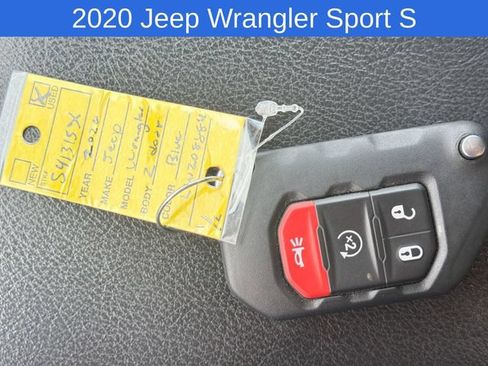 Used 2020 Jeep Wrangler Sport AWD/4WD image 2