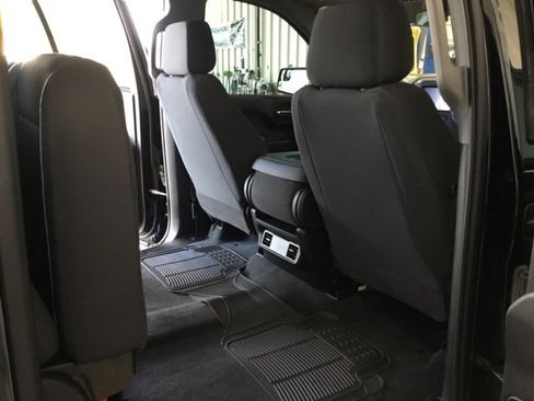 Used 2020 Chevrolet Silverado 1500 Custom w/ Custom Value Package image 48