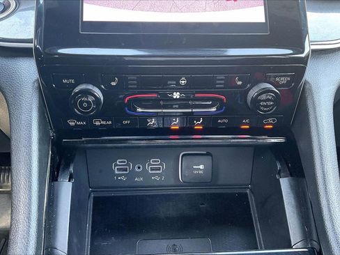 Certified 2023 Jeep Grand Cherokee L Laredo image 19