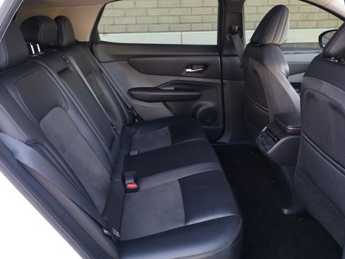 Used 2023 Nissan Ariya AWD image 24