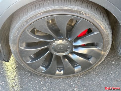 Used 2022 Tesla Model Y Performance AWD/4WD image 8