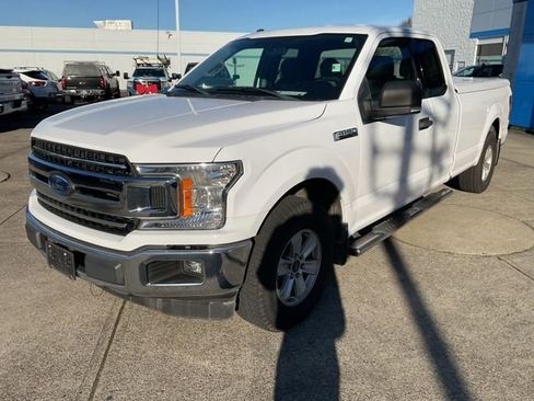 Used 2018 Ford F150 XLT image 4