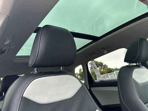 New 2026 Volkswagen Taos SEL image 16