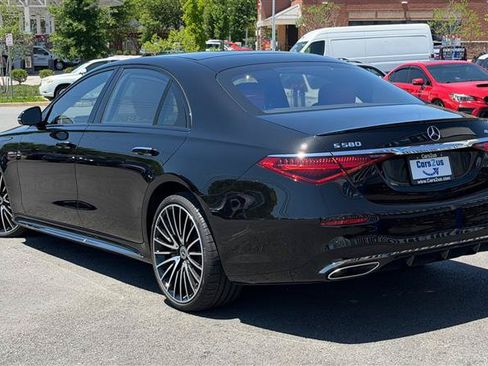 Used 2023 Mercedes-Benz S 580 4MATIC Sedan image 4