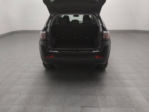 Used 2019 Jeep Compass Latitude w/ Popular Equipment Group image 29