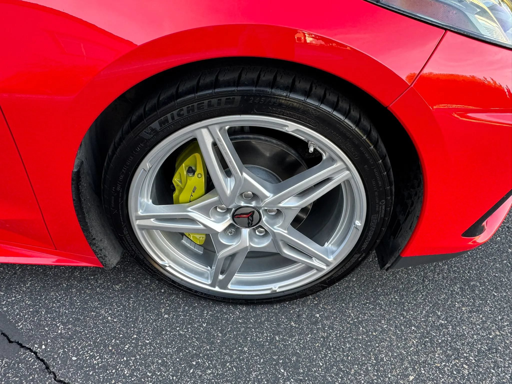 Used 2021 Chevrolet Corvette Stingray Coupe w/ 1LT RWD image 21