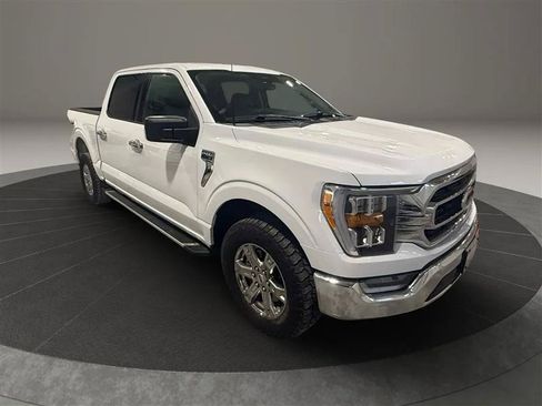Used 2022 Ford F150 XLT w/ Equipment Group 302A High AWD/4WD image 3