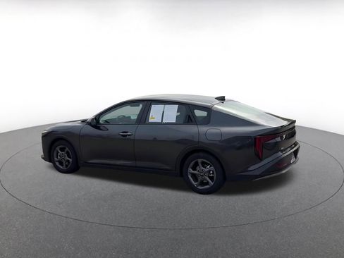 Used 2025 Kia K4 LXS image 10