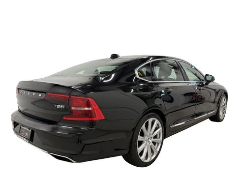Used 2018 Volvo S90 T8 Inscription w/ Convenience Package image 4