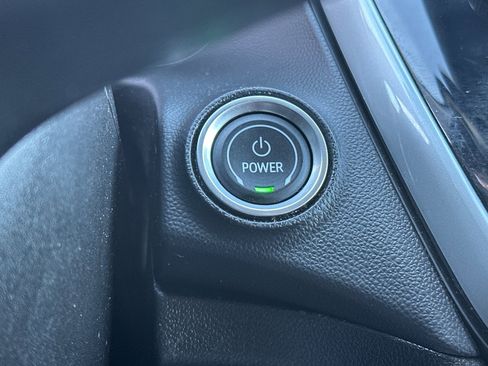 Used 2023 Chevrolet Bolt EUV LT w/ Convenience Package image 33