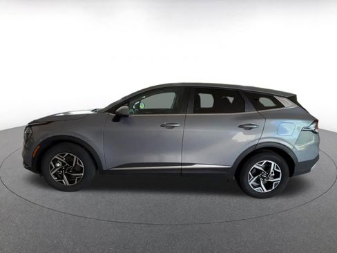 Used 2025 Kia Sportage LX FWD image 8